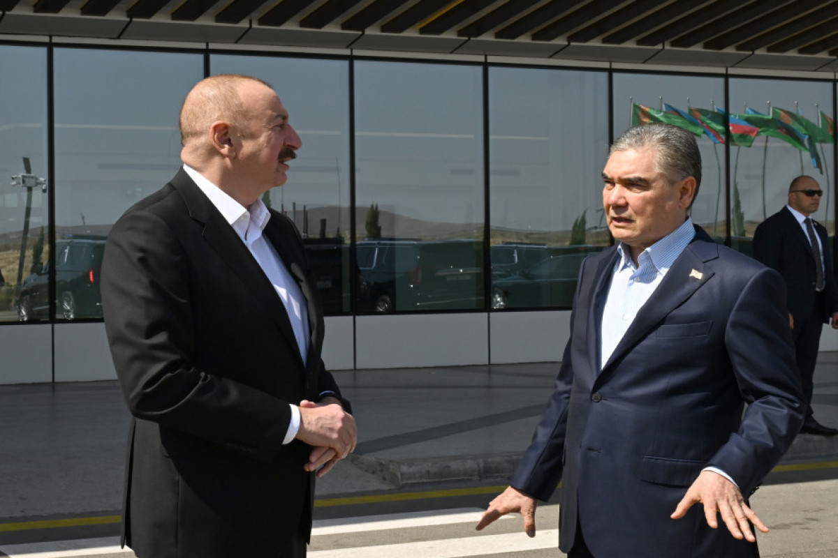 Le président du Conseil du peuple du Turkménistan arrive dans la région de Fuzouli