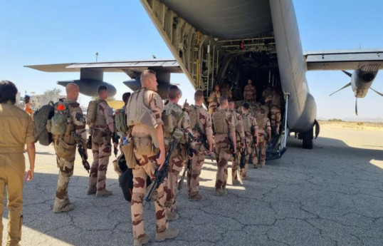 La France cède ses deux dernières installations militaires au Sénégal