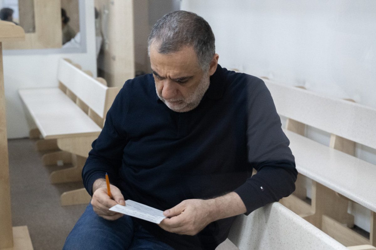 Des victimes et leurs héritiers légaux témoignent lors du procès de Ruben Vardanyan