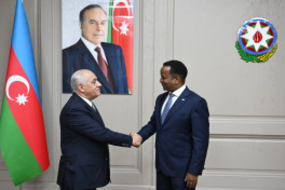 Le Premier ministre azerbaïdjanais rencontre le ministre somalien des Affaires étrangères