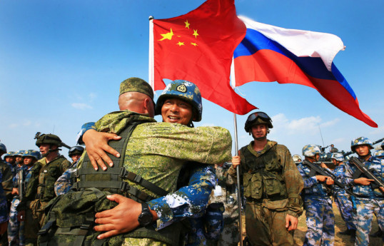La Russie et la Chine vont mener des exercices militaires conjoints