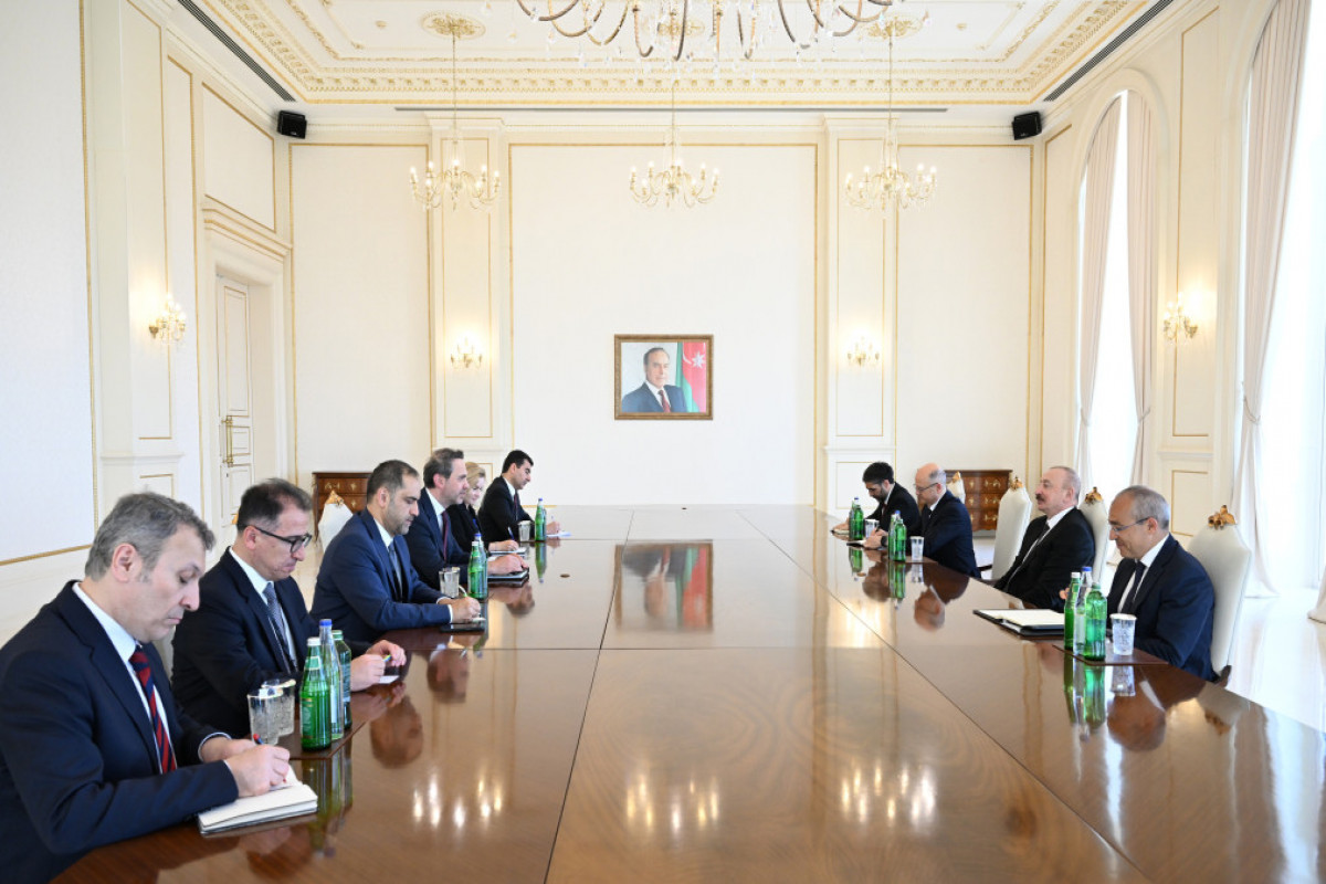 Le président azerbaïdjanais reçoit le ministre turc de l’Energie et des Ressources naturelles