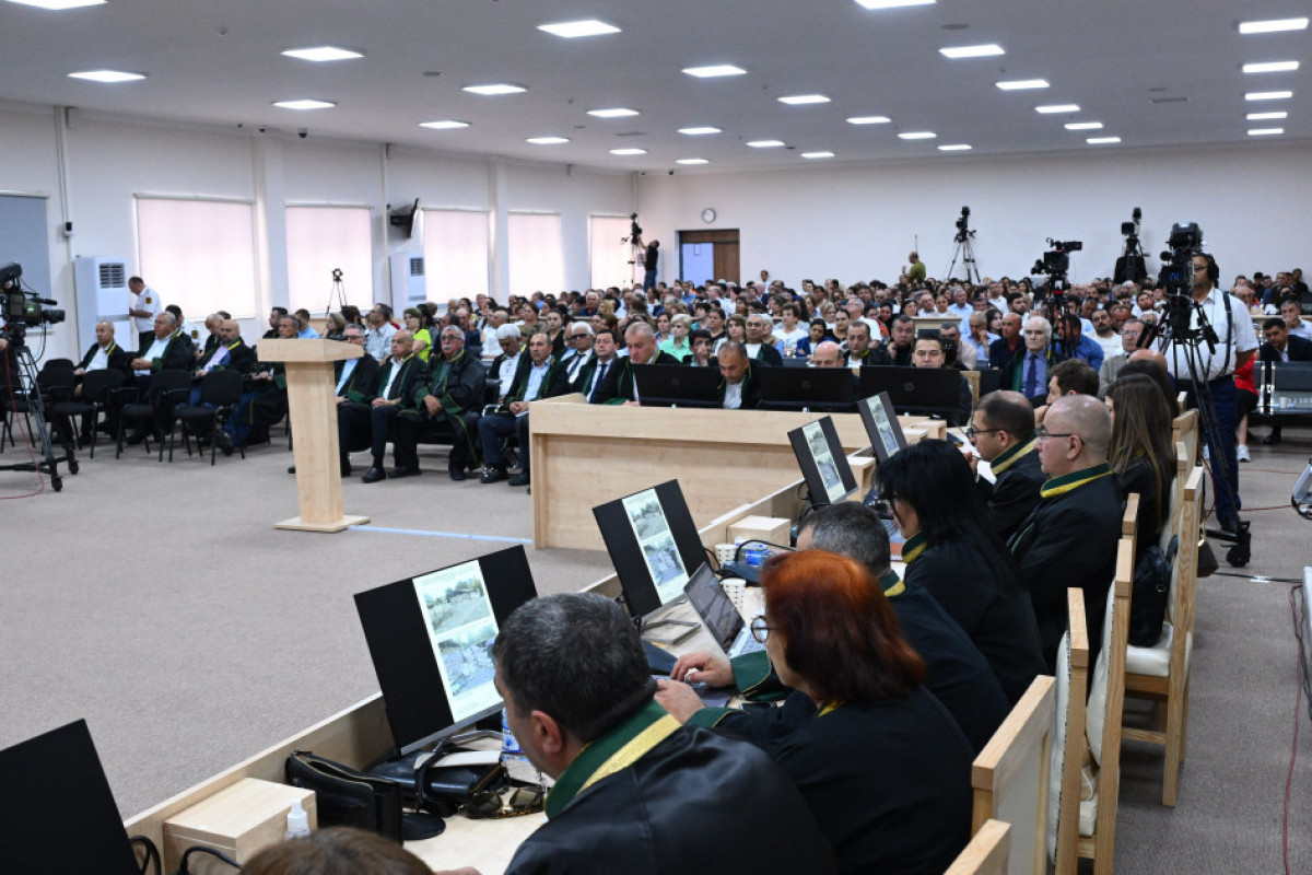 Des documents détaillant les dommages causés aux infrastructures civiles azerbaïdjanaises par l’armée arménienne pendant la Guerre patriotique sont examinés devant le tribunal