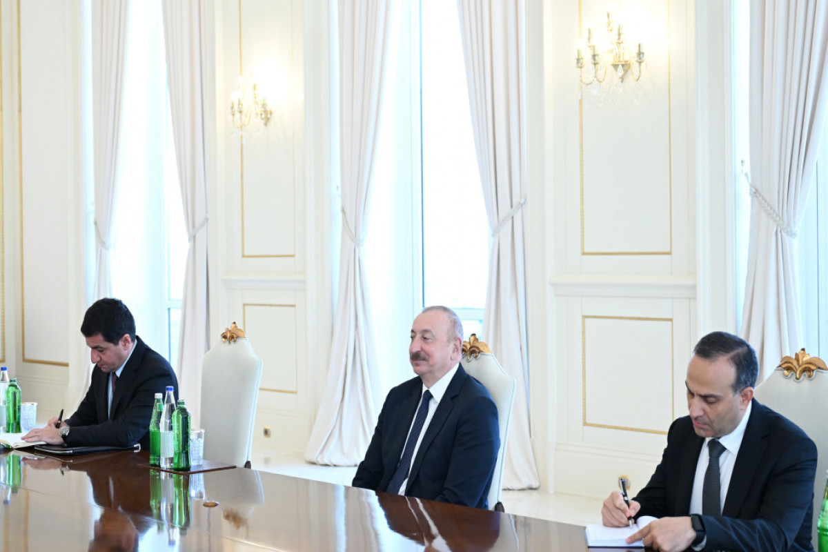 Le président azerbaïdjanais reçoit la présidente de l’Assemblée nationale bulgare