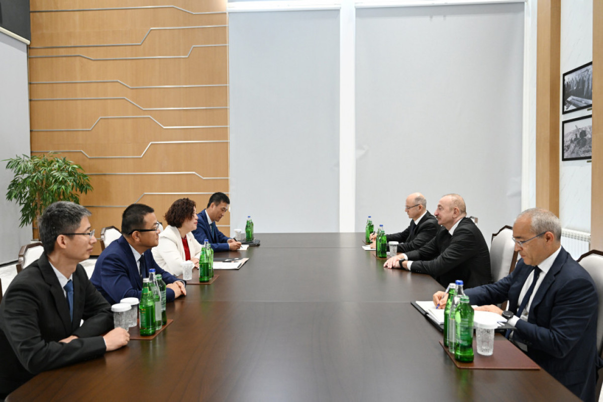 Le président azerbaïdjanais reçoit le président du Conseil d’administration de la société chinoise Dongfang Electric Corporation