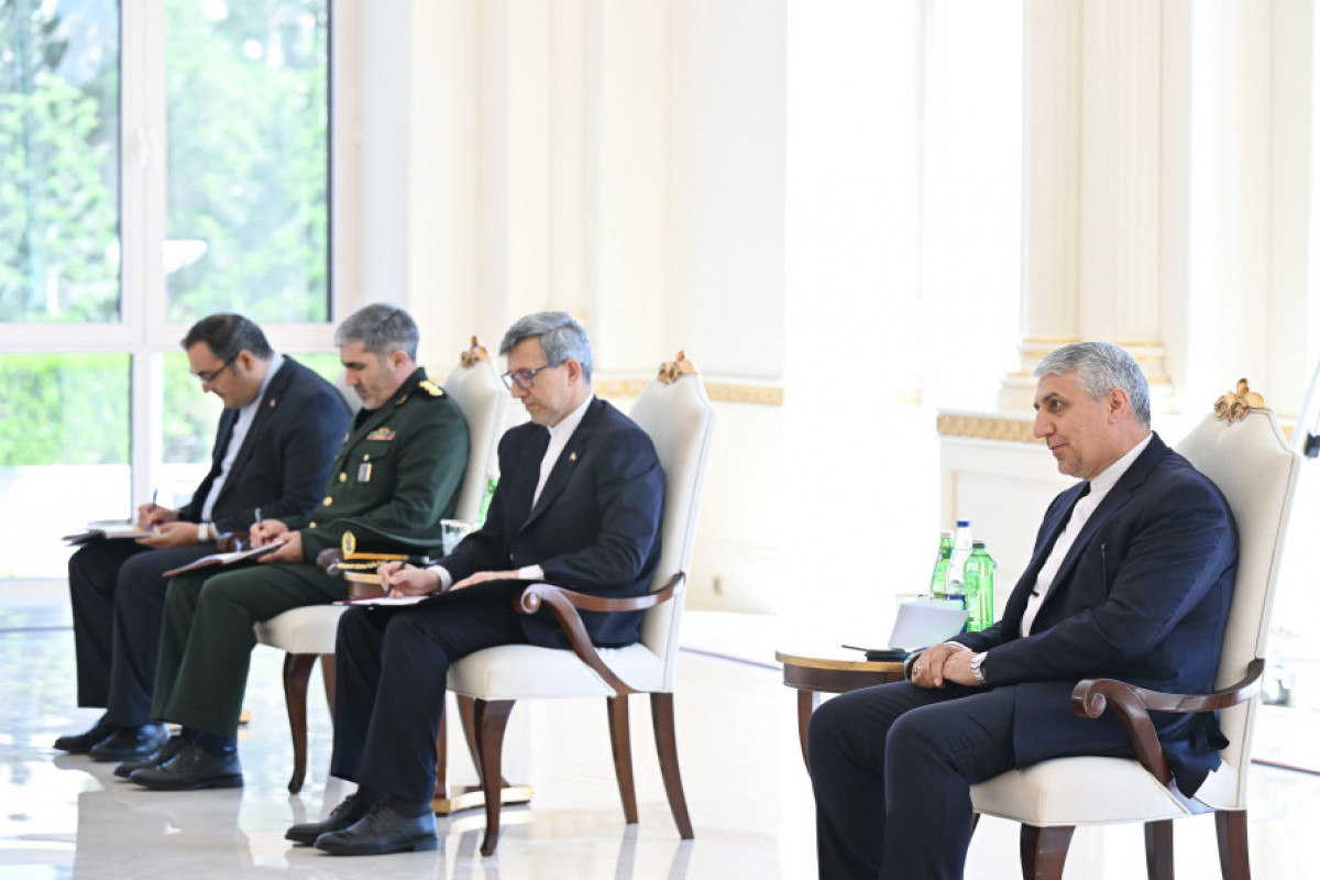 Le président Aliyev reçoit les lettres de créance au nouvel ambassadeur d’Iran en Azerbaïdjan