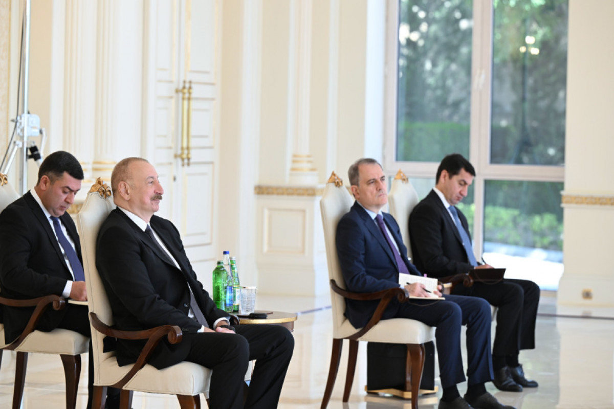 Le président Aliyev reçoit les lettres de créance au nouvel ambassadeur d’Iran en Azerbaïdjan