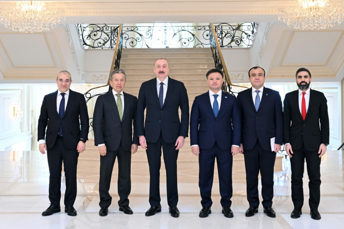 Le président Ilham Aliyev reçoit les dirigeants des compagnies « Tatneft », « Kazmunaygas » et « Uzbekneftegaz »