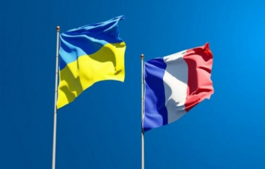 Sébastien Lecornu : La France fournit du renseignement militaire à l'Ukraine