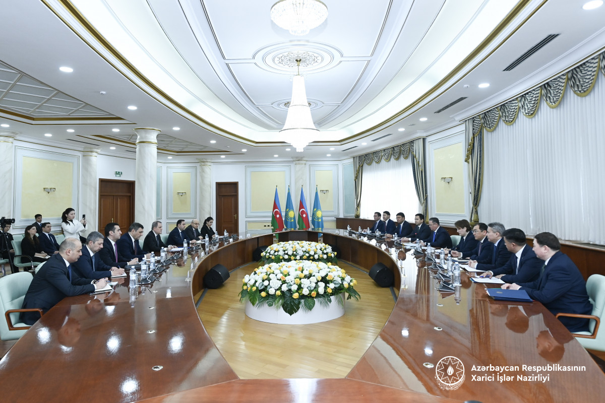 L'Azerbaïdjan informe le ministre kazakh des Affaires étrangères du processus de normalisation avec l'Arménie - Photo 