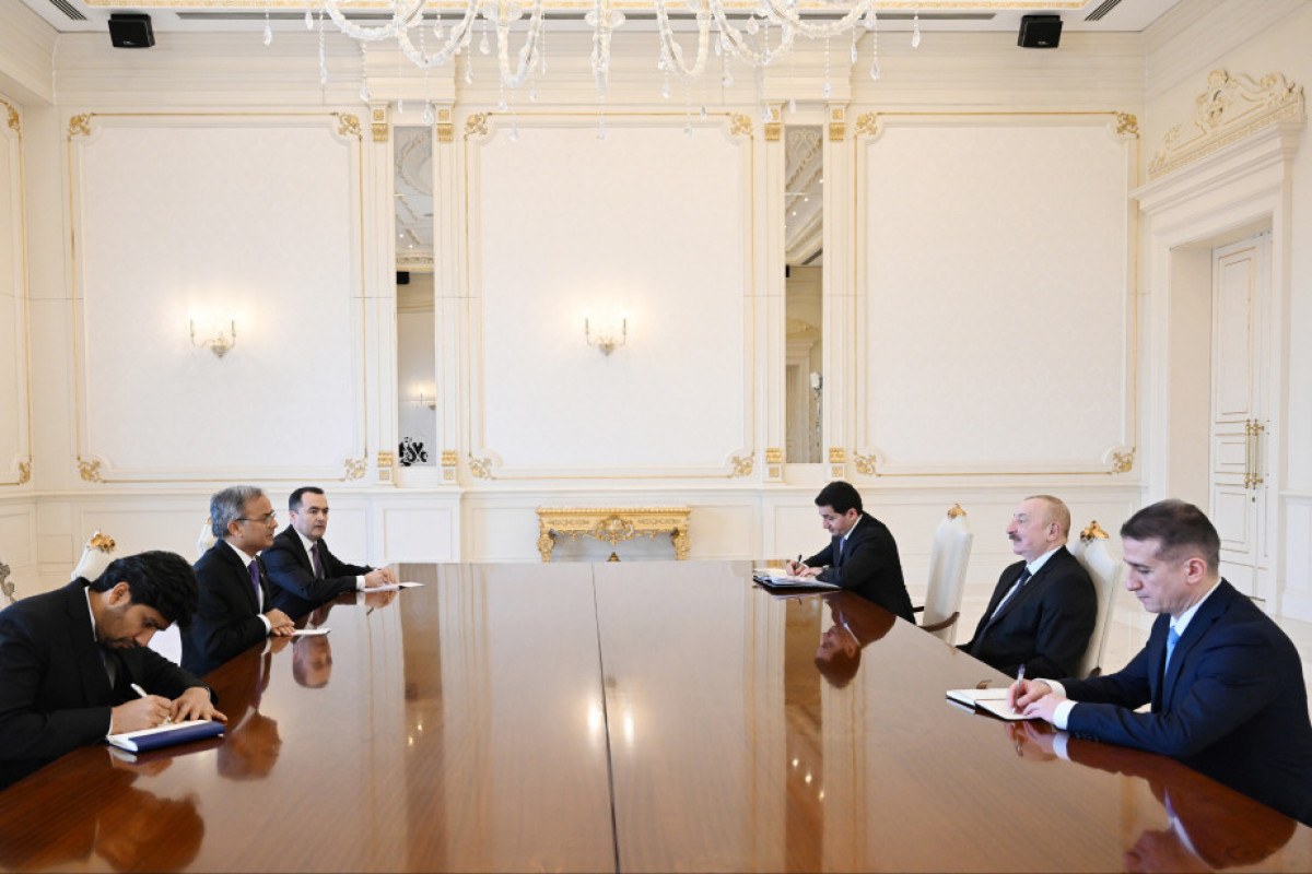 Le président Ilham Aliyev reçoit le secrétaire général de l’Organisation de coopération économique