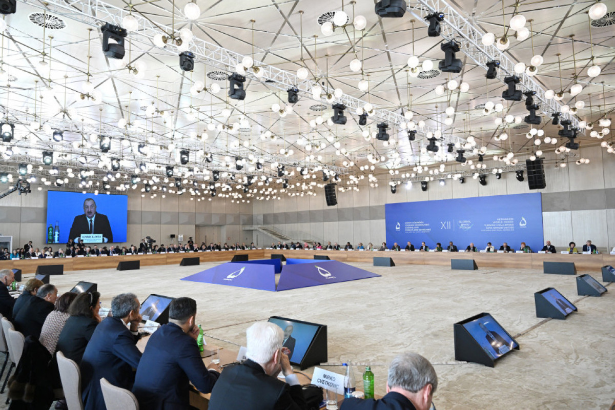 Le président Ilham Aliyev participe à la cérémonie d’ouverture du 12e Forum global de Bakou