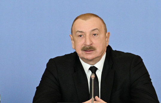 Nous voyons comment l’Union européenne tente de changer sa politique en vue de construire un fort potentiel militaire (Aliyev)