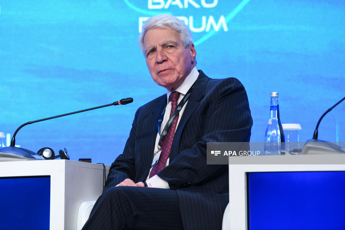 Un panel sur le thème « Le chemin vers la paix » organisé dans le cadre du Forum global de Bakou