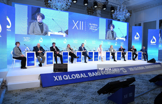 Un panel sur le thème « Le chemin vers la paix » organisé dans le cadre du Forum global de Bakou