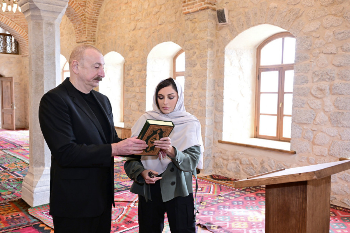 Ilham Aliyev et Mehriban Aliyeva assistent à plusieurs inaugurations à Choucha