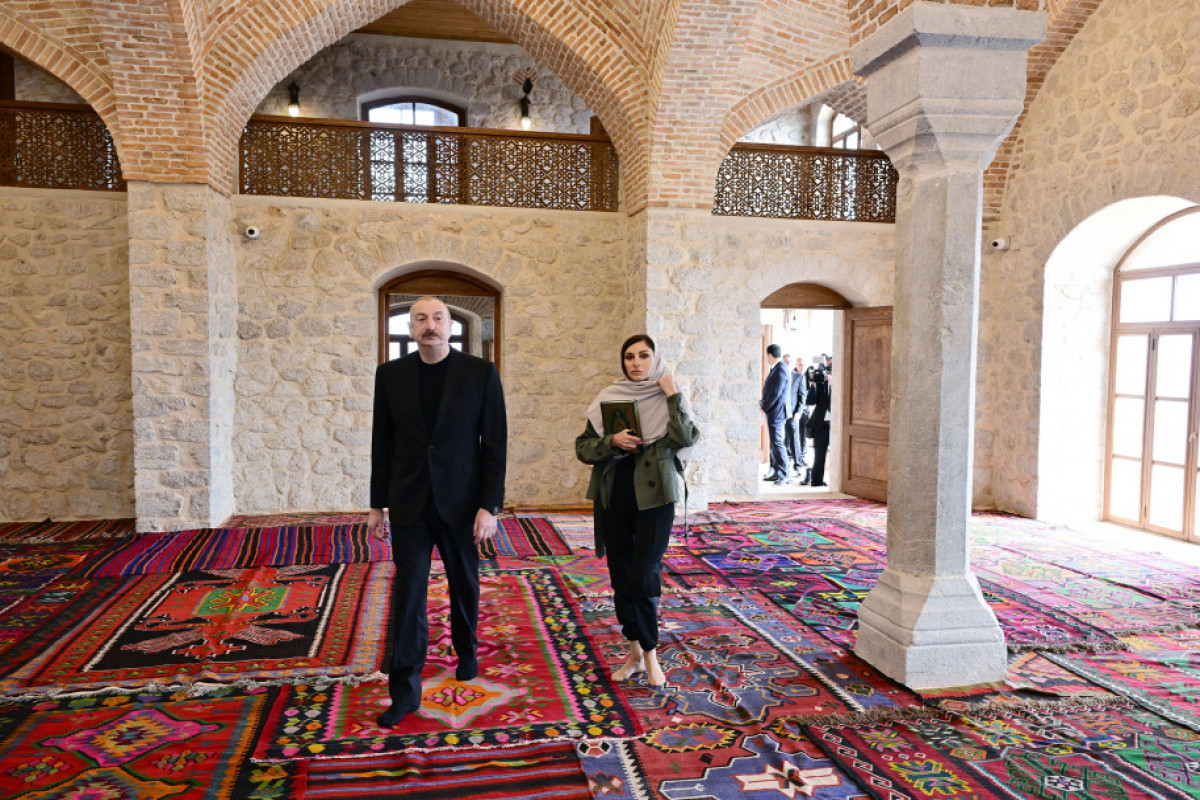 Ilham Aliyev et Mehriban Aliyeva assistent à plusieurs inaugurations à Choucha