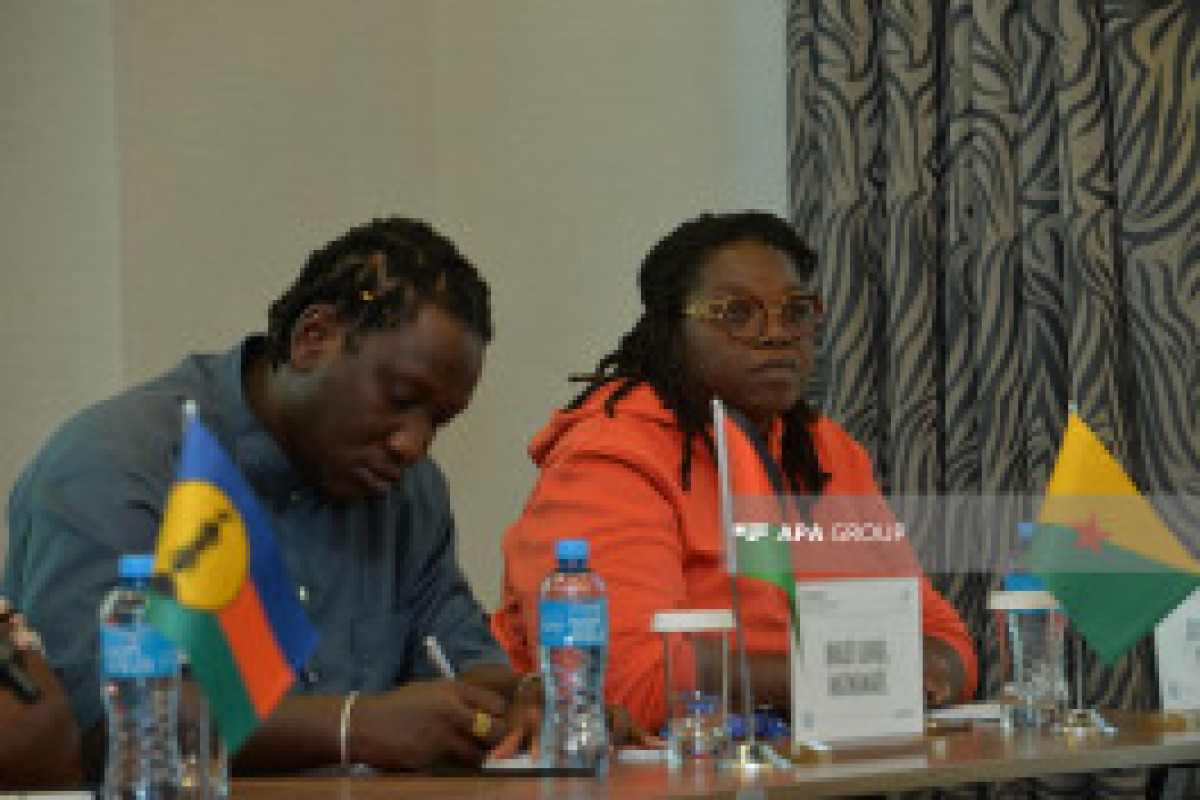 Bakou accueille une conférence de presse sur le colonialisme - Photo 