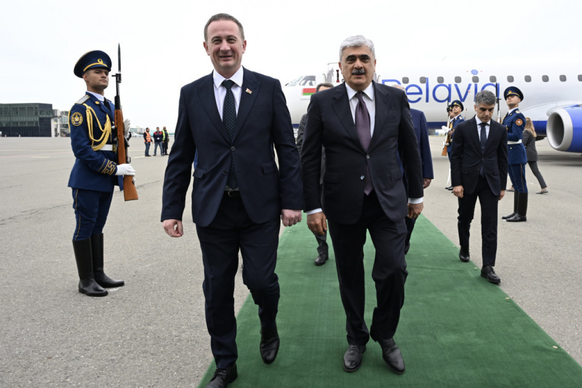 Arrivée du Premier ministre biélorusse en Azerbaïdjan - Vidéo  - Mise à Jour 
