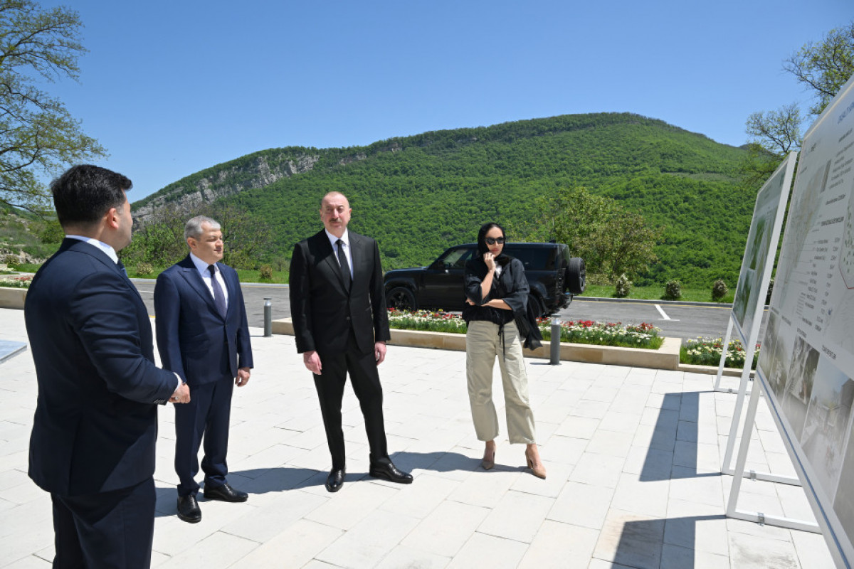 Le président Ilham Aliyev et son épouse participent à l’inauguration de la mosquée du village de Dachalty du district de Choucha