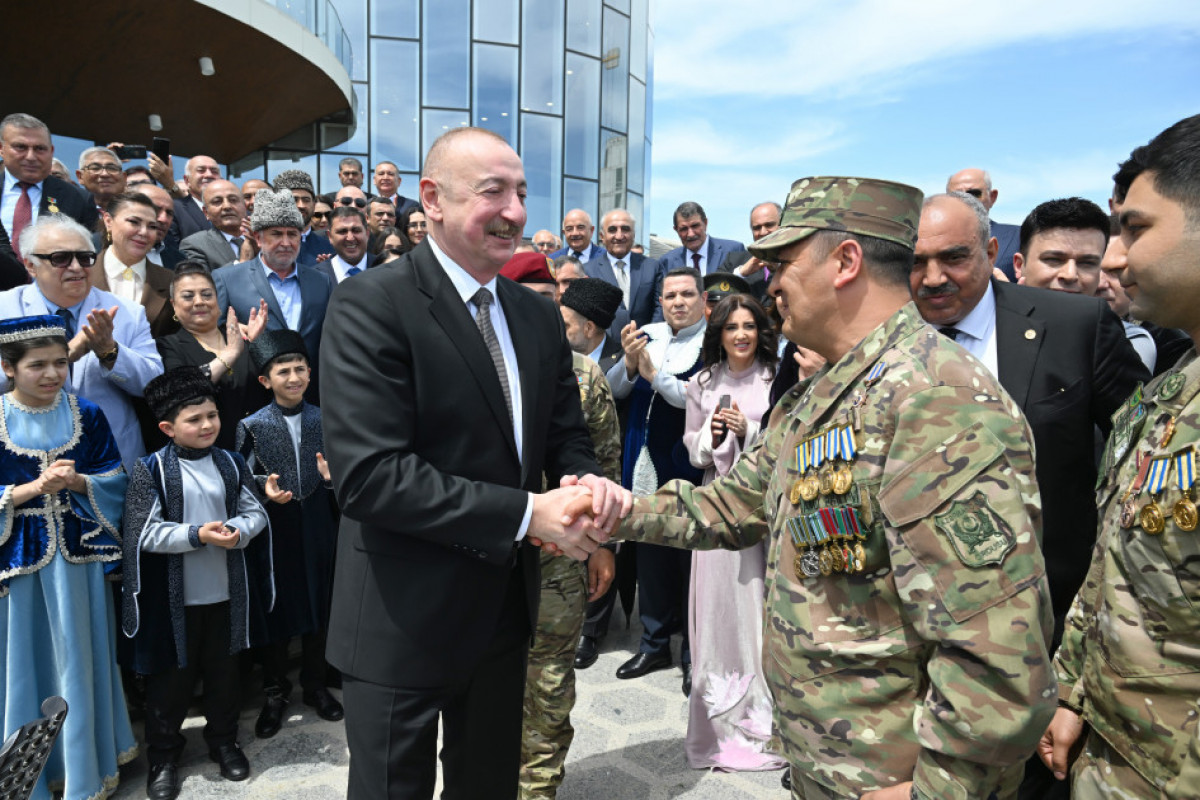 Le président Aliyev et la première dame Mehriban Aliyeva participent à la cérémonie d’inauguration du Centre du mougham d’Aghdam