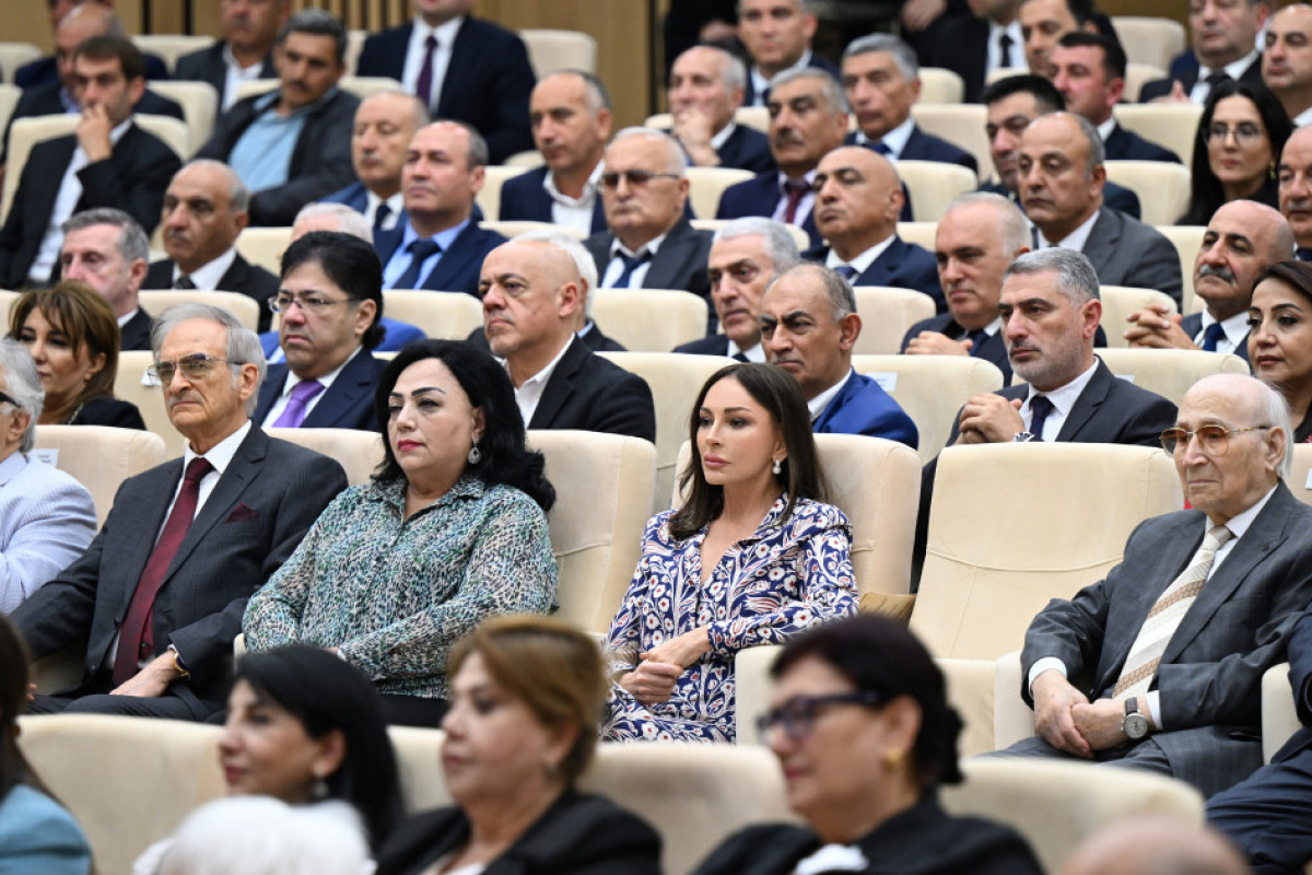 Le président Aliyev et la première dame Mehriban Aliyeva participent à la cérémonie d’inauguration du Centre du mougham d’Aghdam