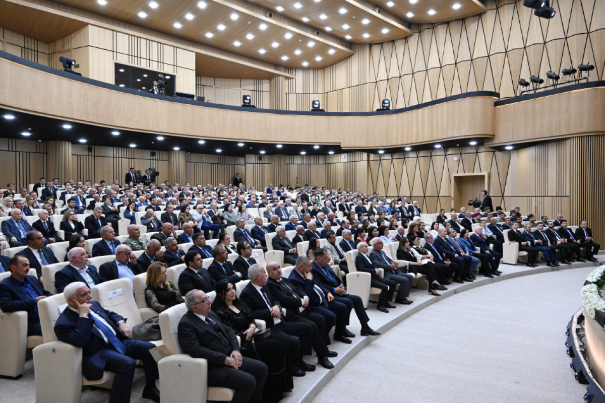 Le président Aliyev et la première dame Mehriban Aliyeva participent à la cérémonie d’inauguration du Centre du mougham d’Aghdam