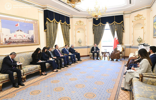 Entretien entre le ministre azerbaïdjanais des Affaires étrangères et le prince héritier de Bahreïn