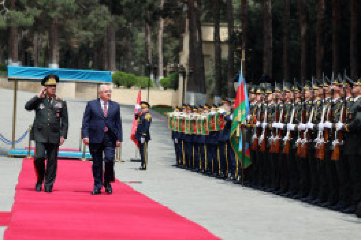 Rencontre des ministres de la Défense d'Azerbaïdjan et de Türkiye - Vidéo 
