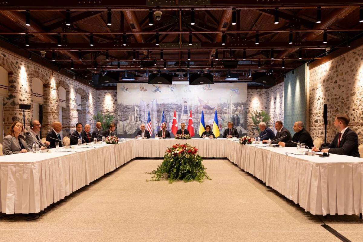 Les négociations Türkiye-États-Unis-Ukraine débute à Istanbul