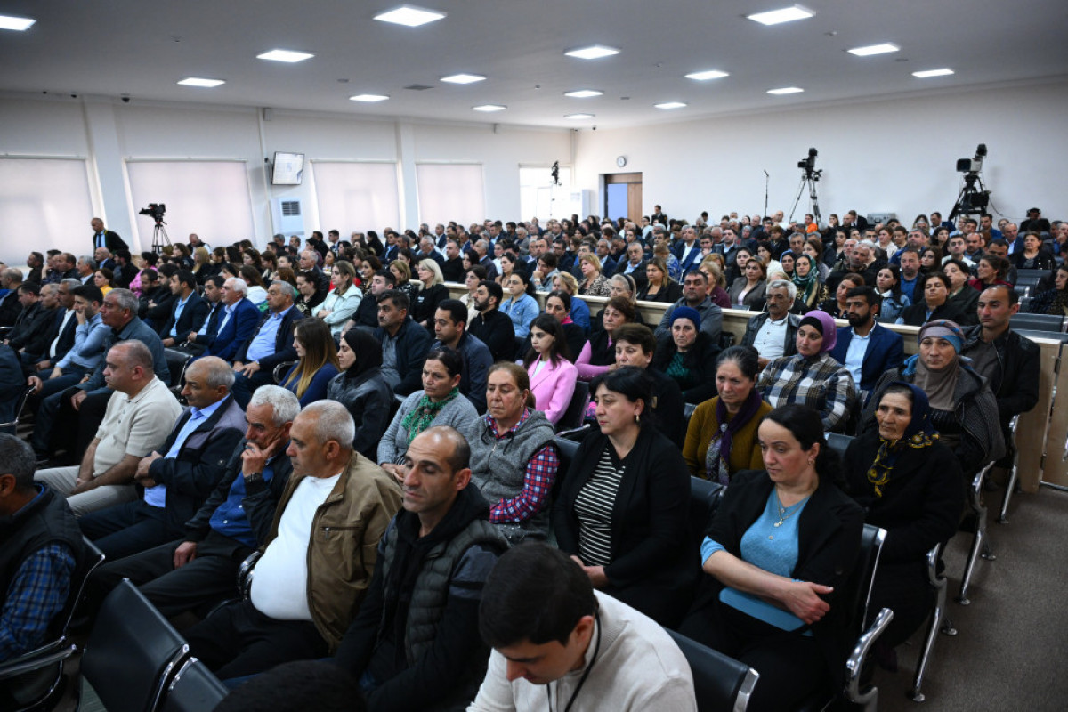 Examen des preuves fournies par des organisations internationales et des médias étrangers confirmant l’occupation par l’Arménie des terres azerbaïdjanaises