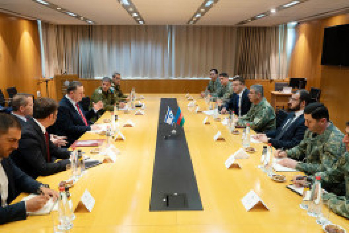 Le ministre azerbaïdjanais de la Défense est en visite officielle à Tel-Aviv