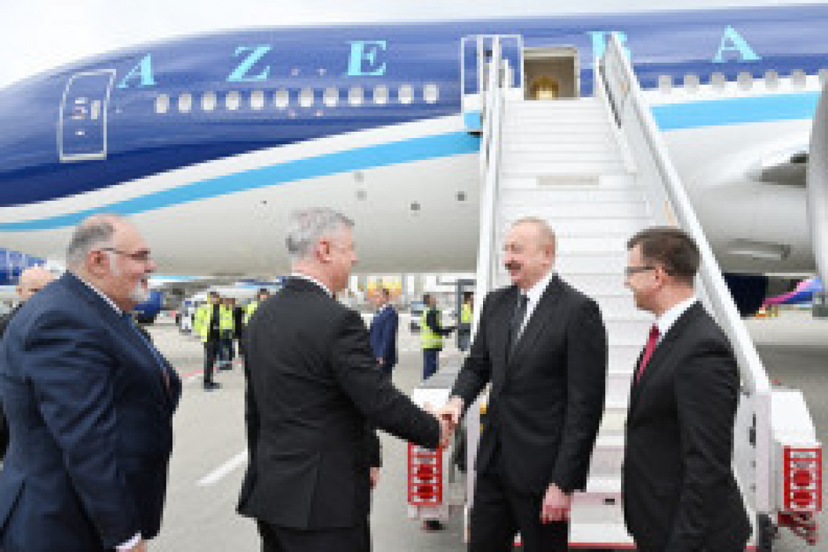 Le président Ilham Aliyev entame une visite de travail en Hongrie