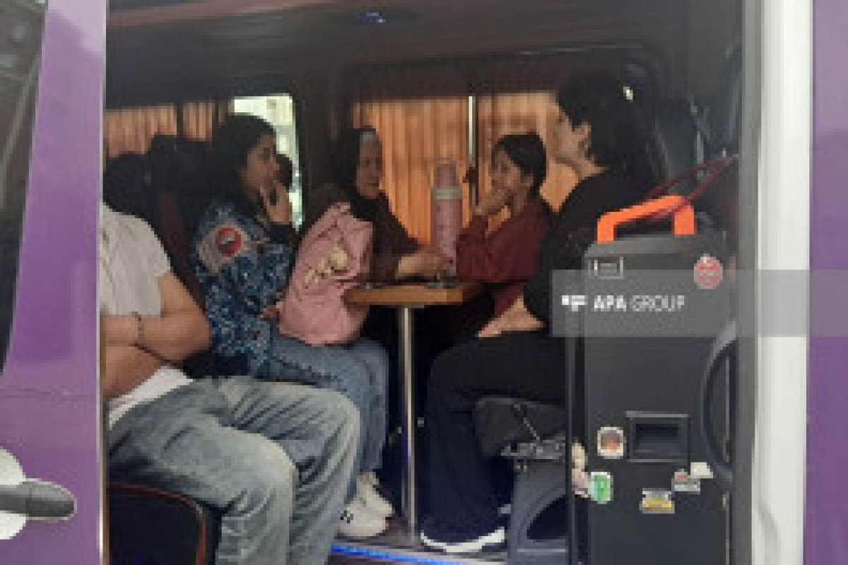 Azerbaïdjan : Cinquante autres familles reçoivent les clés de leurs maisons à leur arrivée dans la région d'Aghdam