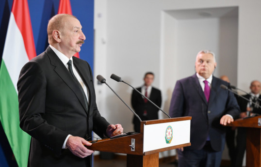 Le président azerbaïdjanais évoque le processus de paix entre l’Arménie et l’Azerbaïdjan à Budapest