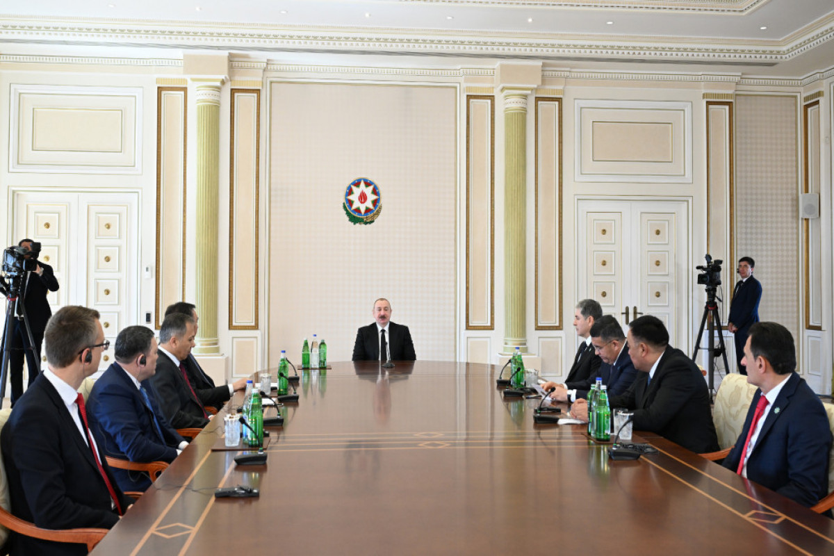 Ilham Aliyev reçoit une délégation de participants à la 2e réunion des ministres de l’Intérieur de l’Organisation de Etats turciques