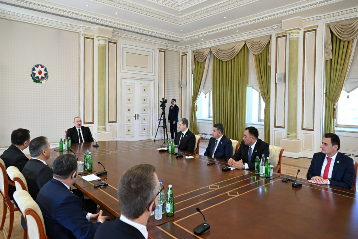 Ilham Aliyev reçoit une délégation de participants à la 2e réunion des ministres de l’Intérieur de l’Organisation de Etats turciques