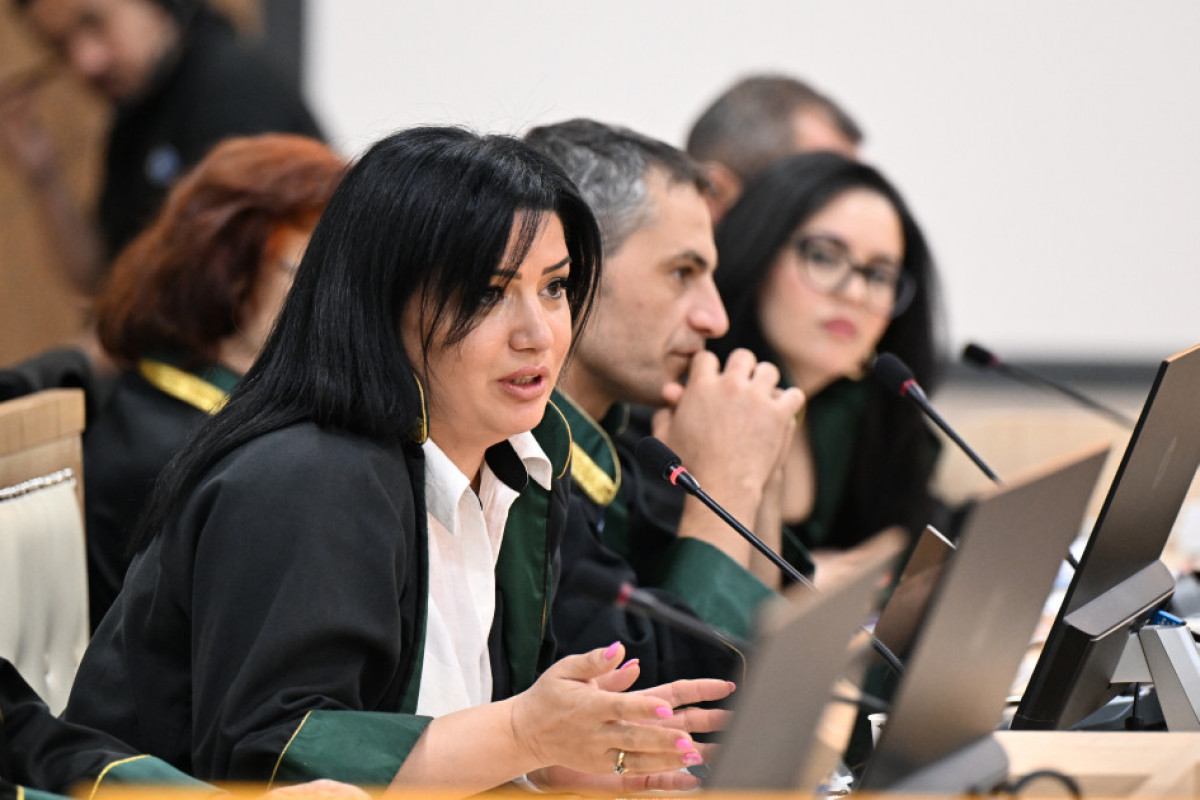 Au procès, des personnes capturées suite à l’agression militaire de l’Arménie contre l’Azerbaïdjan témoignent des tortures qu’elles ont subies