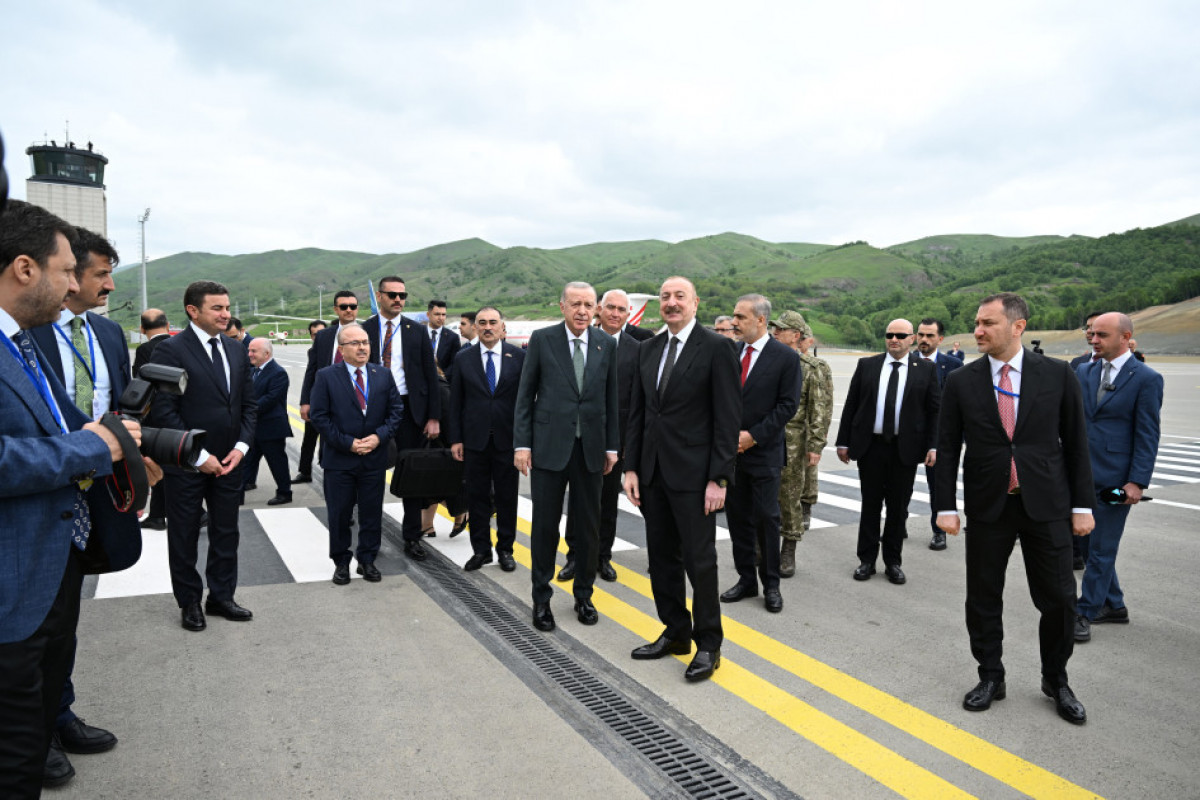 Cérémonie inaugurale de l'Aéroport international de Latchine marquée par la présence des présidents azerbaïdjanais et turc