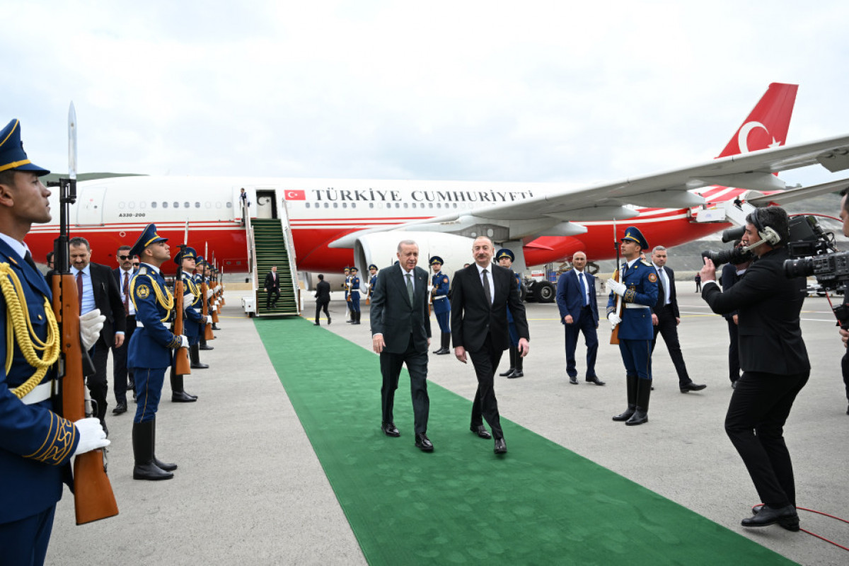 Cérémonie inaugurale de l'Aéroport international de Latchine marquée par la présence des présidents azerbaïdjanais et turc
