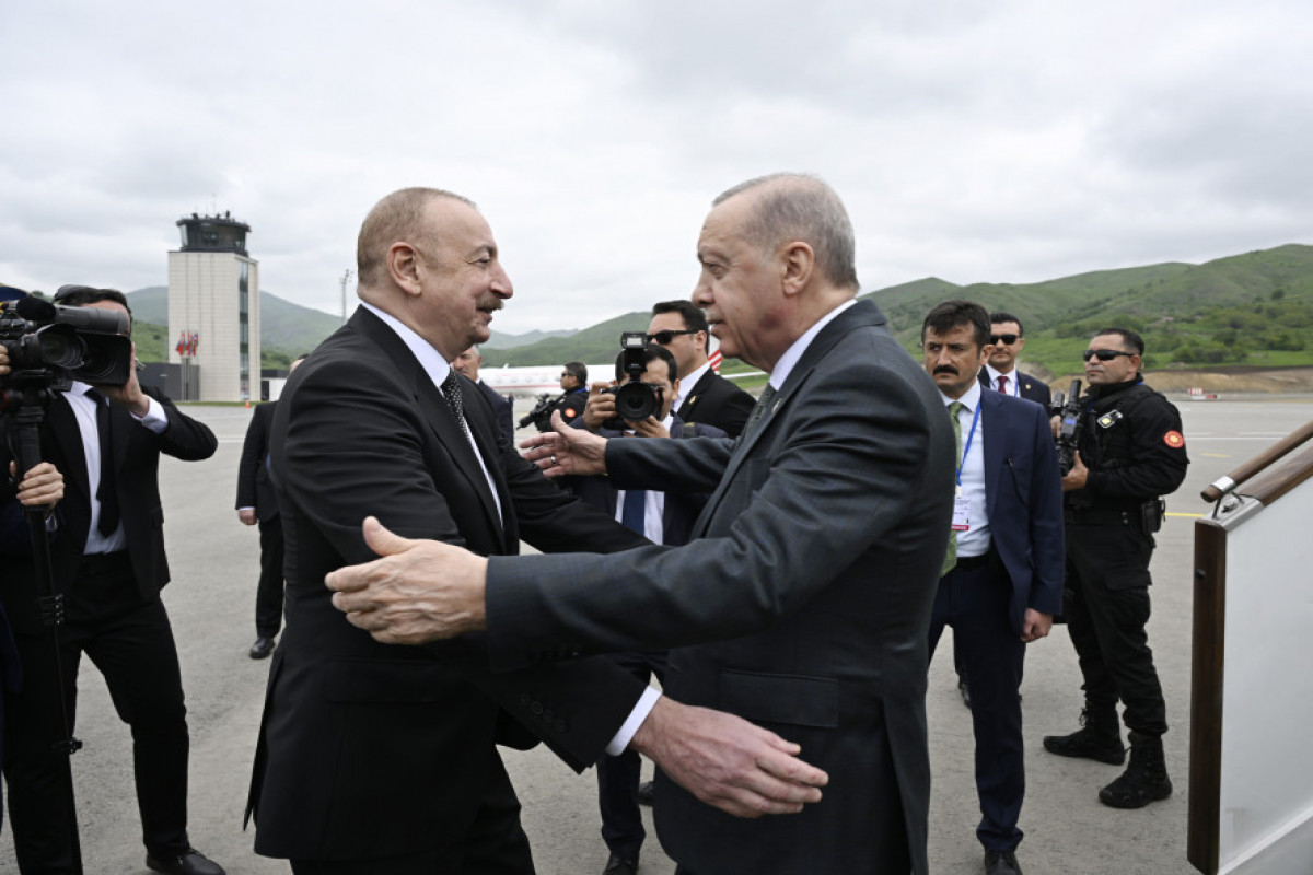 Cérémonie inaugurale de l'Aéroport international de Latchine marquée par la présence des présidents azerbaïdjanais et turc