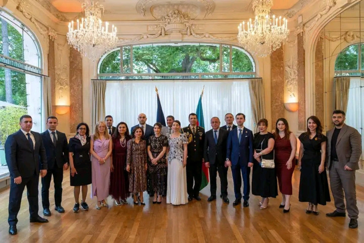 Le Jour de l’Indépendance d’Azerbaïdjan célébré en France
