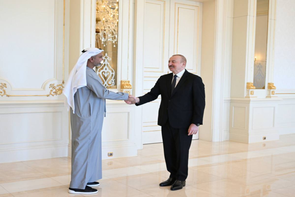 Le président azerbaïdjanais reçoit le PDG et le directeur général de l'International Holding Company