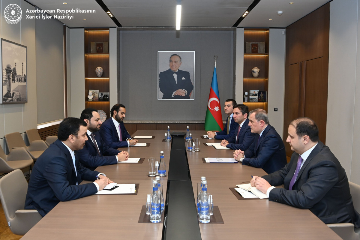 Le ministre azerbaïdjanais des Affaires étrangères rencontre le ministre d