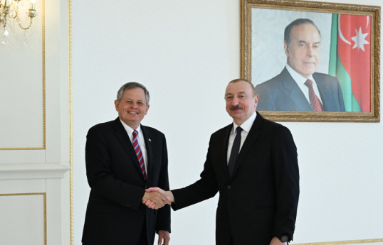 Le président azerbaïdjanais reçoit le membre de la commission des relations étrangères du Sénat américain