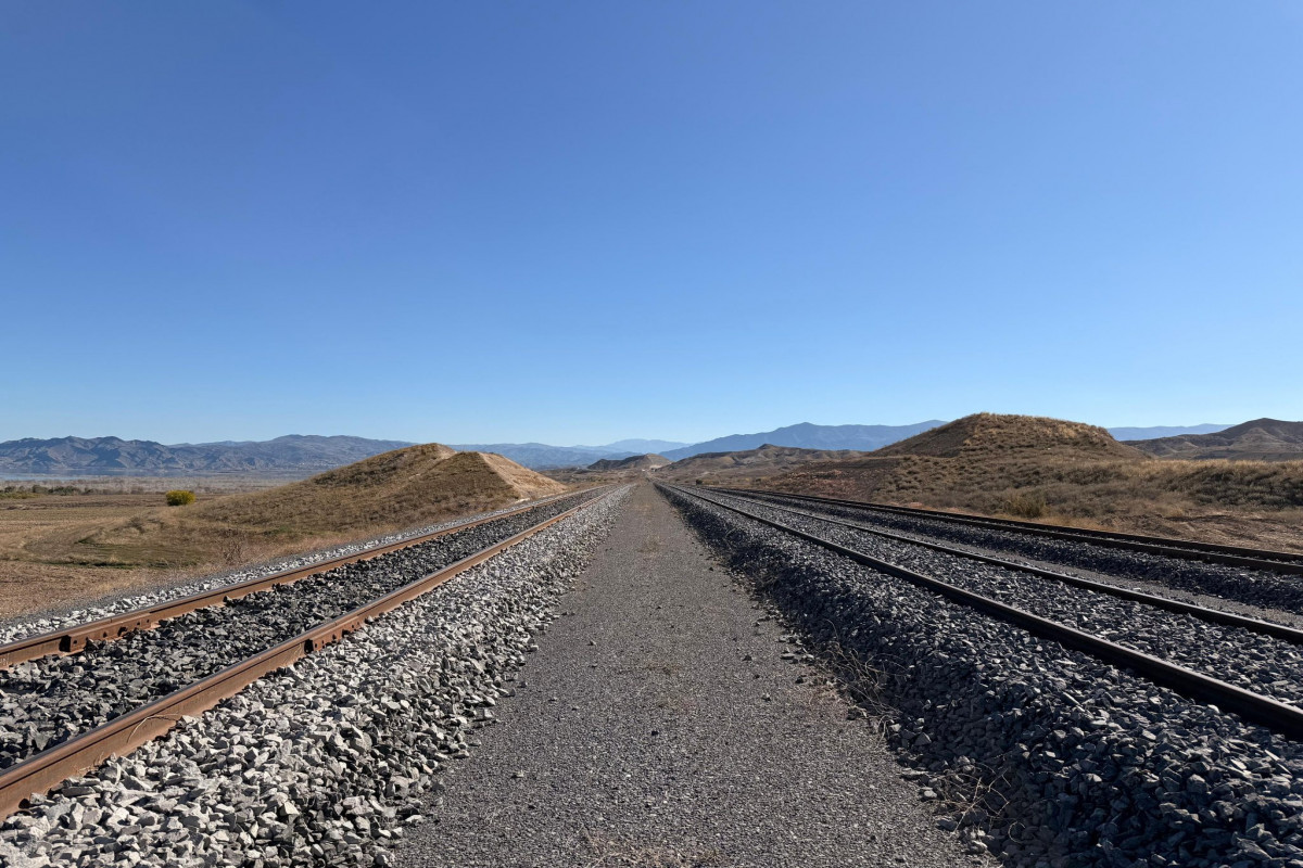 Ambassade de Suède : Le développement des liaisons de transport dans le cadre de la consolidation de la paix au Karabagh est remarquable