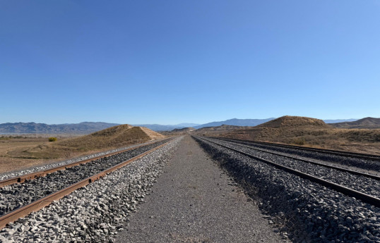 Ambassade de Suède : Le développement des liaisons de transport dans le cadre de la consolidation de la paix au Karabagh est remarquable