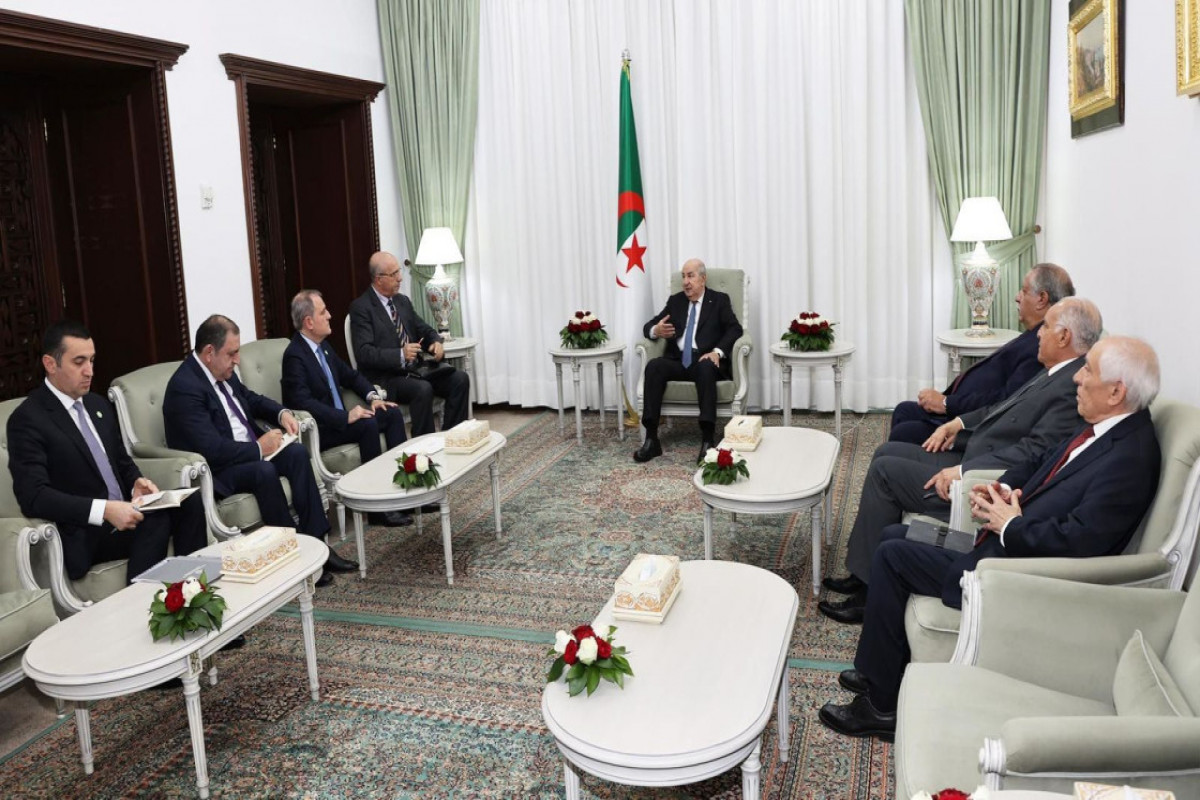 Échange entre le ministre Baïramov et le président algérien
