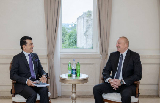 Dr Salim M. AlMalik et le président Ilham Aliyev