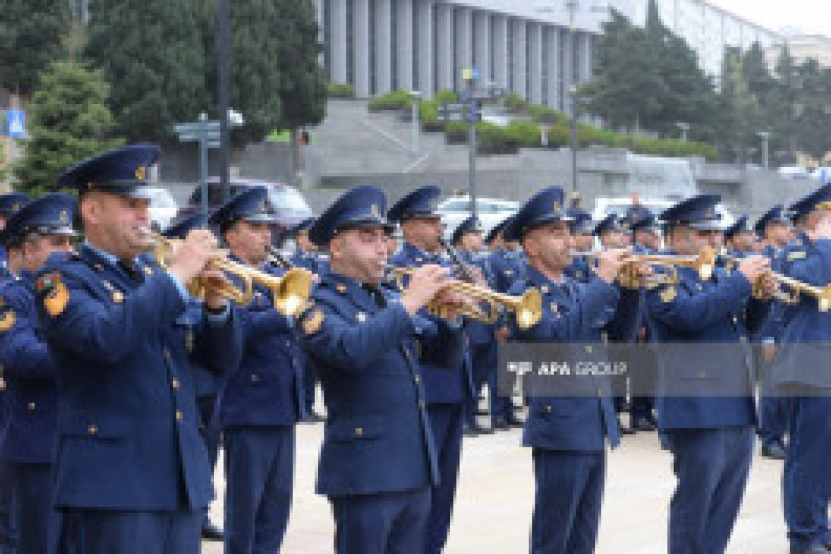 Azerbaïdjan : Défilé militaire organisé à l'occasion du Jour de la Victoire à Bakou, Khankendi et Latchine
